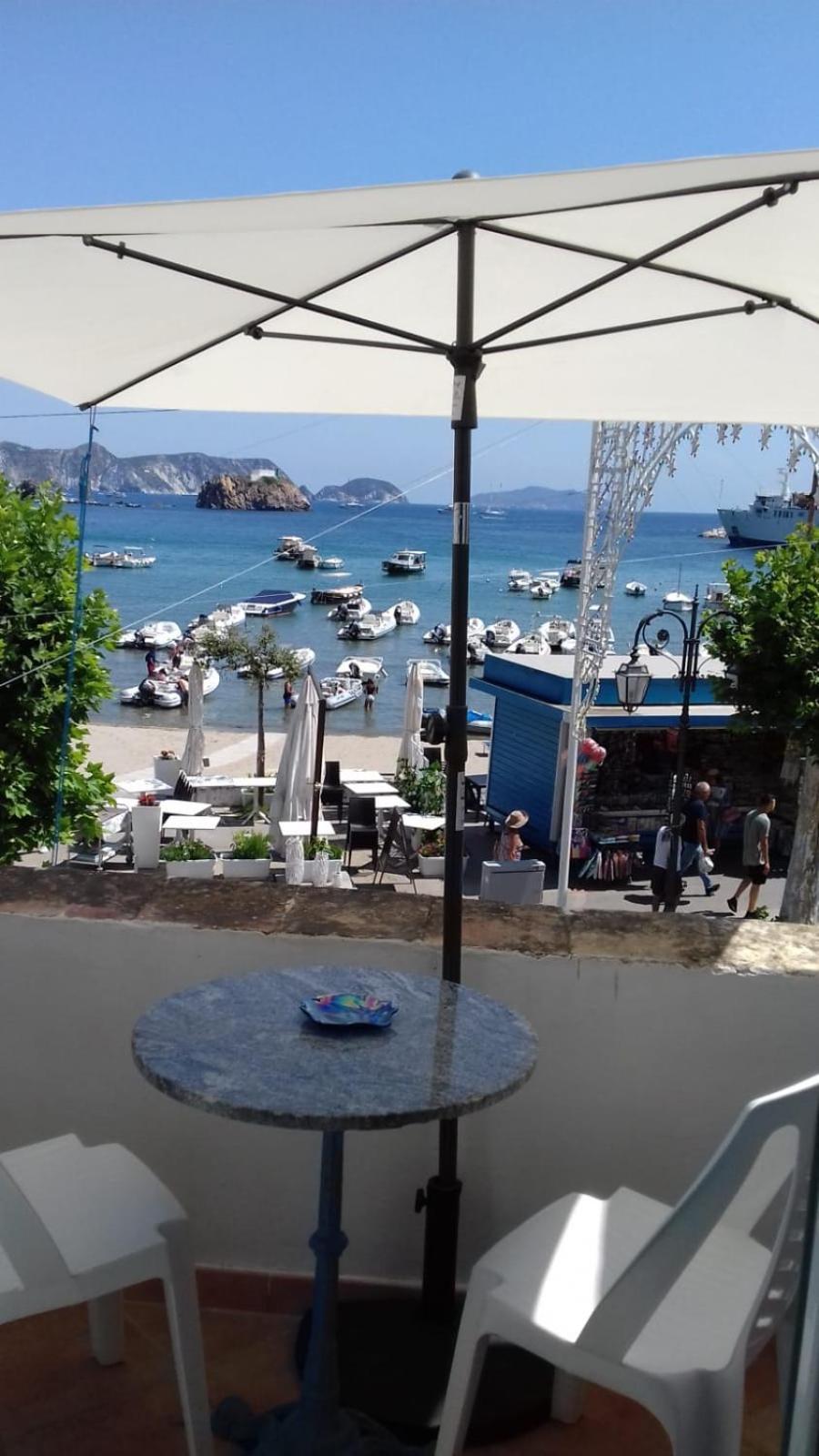 La Casa Sugli Archi Hotel Ponza Ruang foto