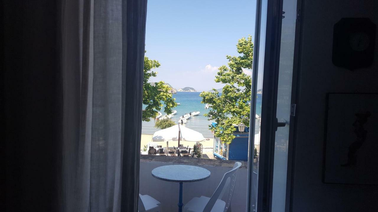La Casa Sugli Archi Hotel Ponza Bagian luar foto